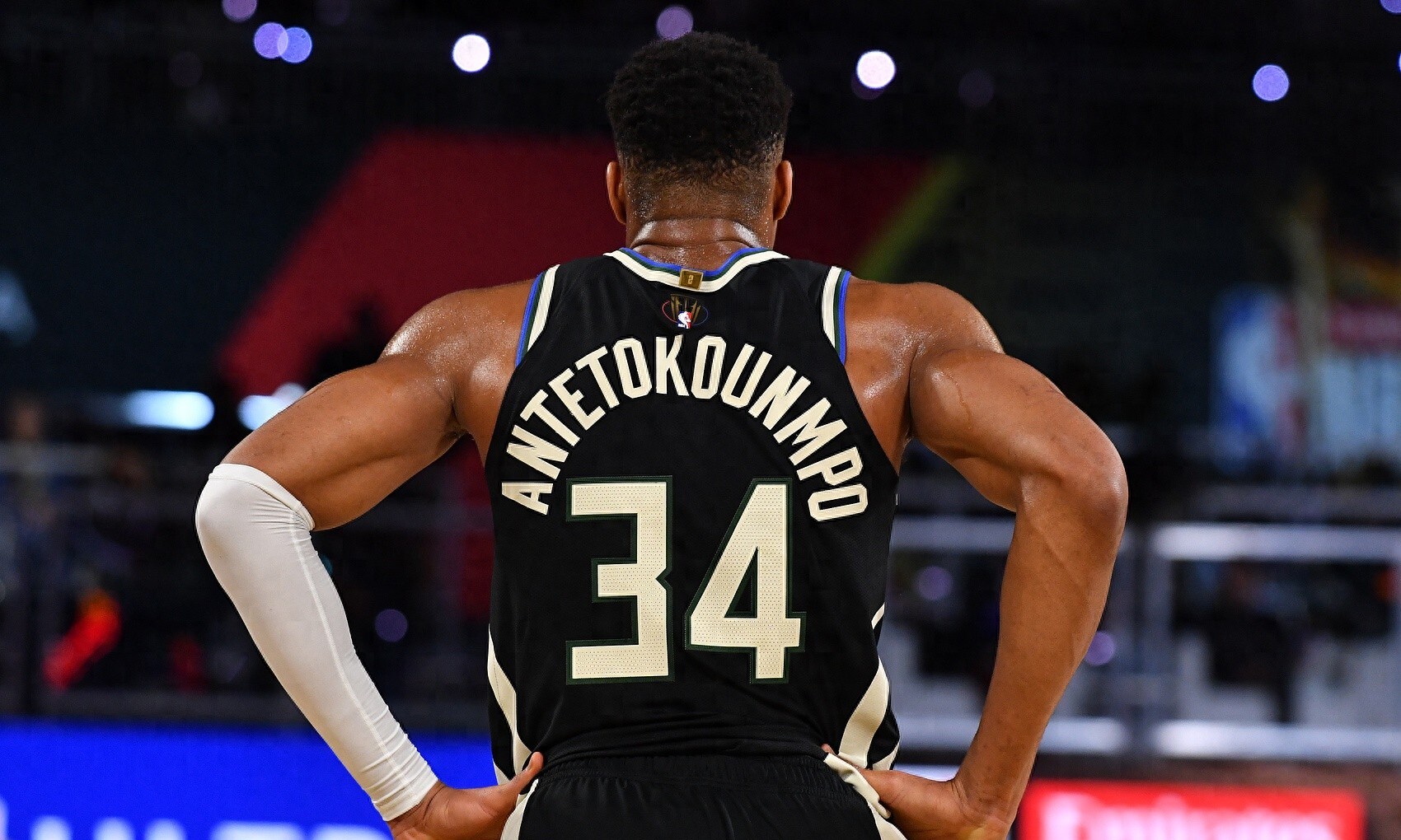 公牛狂砍76人分，字母哥迎来新赛季高光！