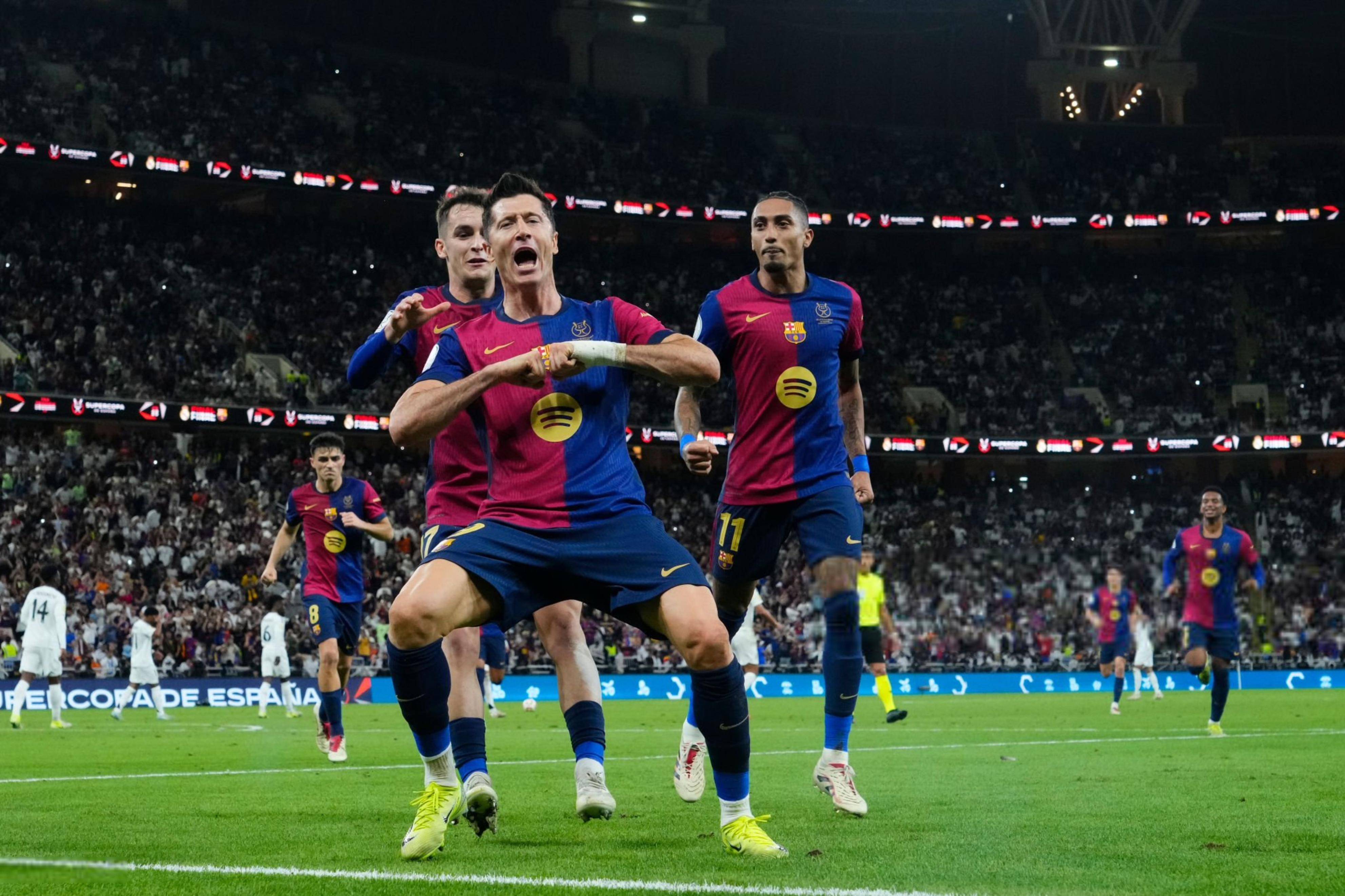 西亚卡姆连续五场比赛得分超过赛事规则更新，巴塞罗那挑战极限！